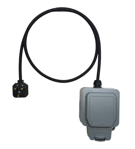 IP66 weatherproof single socket extension lead, H07RN-F rubber cable.